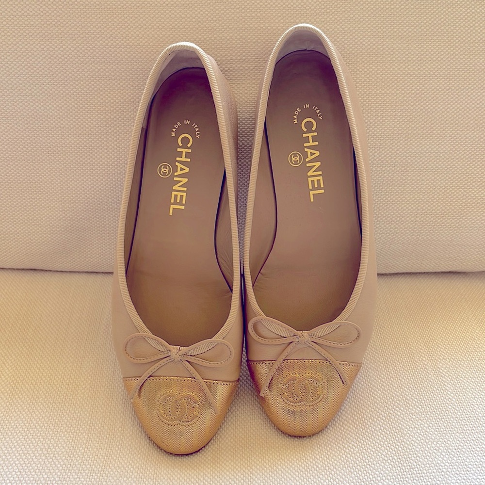 WORN ONCE CHANEL ballerina flats